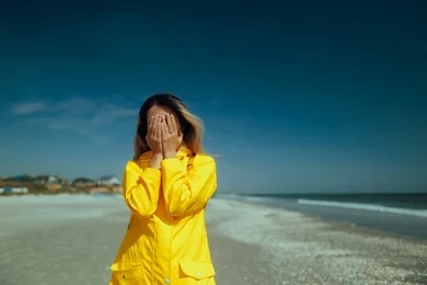 Amore finito, lavoro in pausa: cos’è e cosa serve il congedo da cuore spezzato