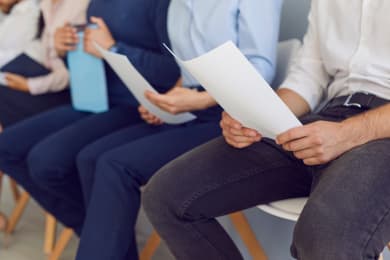 come_presentarsi_a_un_colloquio_di_lavoro_zety_it_thumbnail