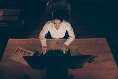 Curriculum da revisore notturno: esempi e modelli 2026