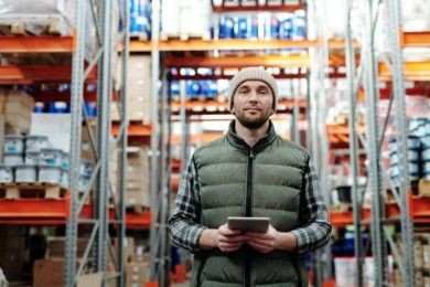 Curriculum da magazziniere: come farlo ed esempi