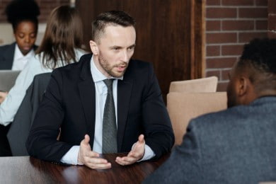 Curriculum da avvocato: guida completa ed esempi CV